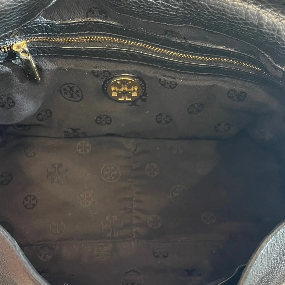 Tory Burch Black Leather Shoulder Bag - Picture 6 of 6